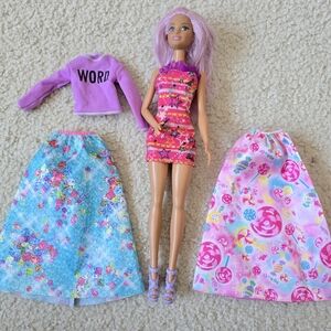 Barbie Doll And Clothing Set